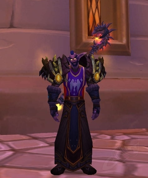 Wrathful Gladiator's Dragonhide Spaulders preview 1